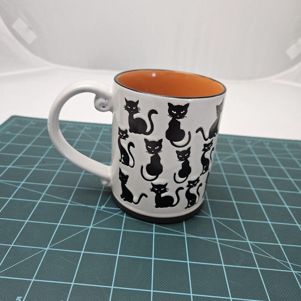 inHomestylesz Black Cat Cup Mup